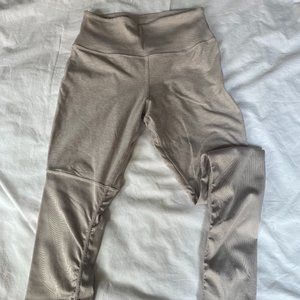 High-Waist Alosoft Goddess Legging Medium